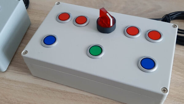 Door Panel Controller with DRA for Train Simulator